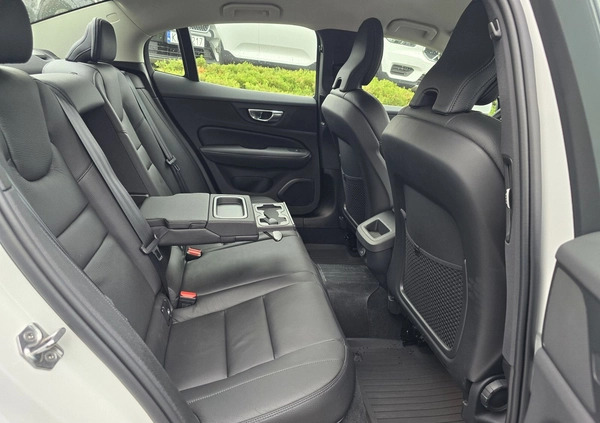 Volvo S60 cena 139900 przebieg: 14500, rok produkcji 2022 z Obrzycko małe 436